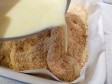 dolce di mele e biscotti tritati dolce di mele e biscotti tritati